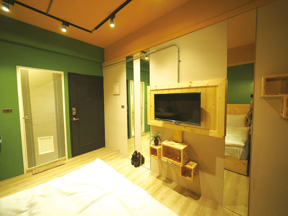 Loft Hostel Fengjia Taichung Buitenkant foto