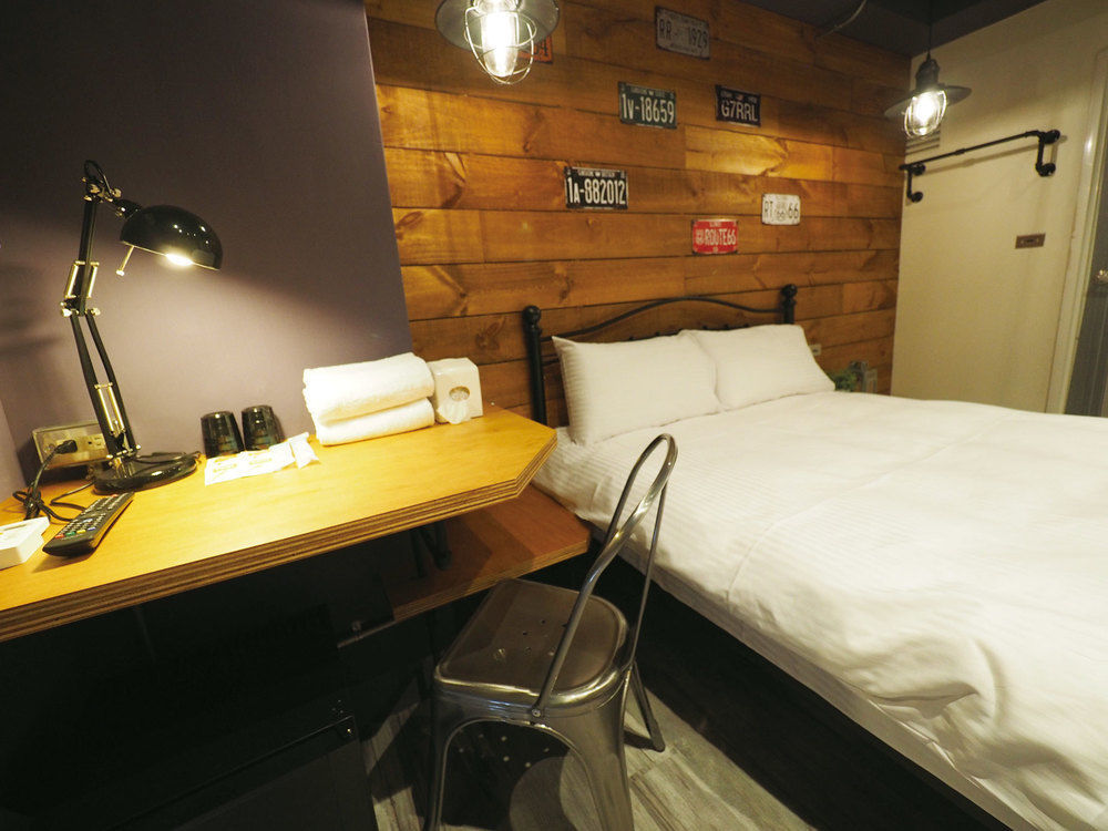 Loft Hostel Fengjia Taichung Buitenkant foto