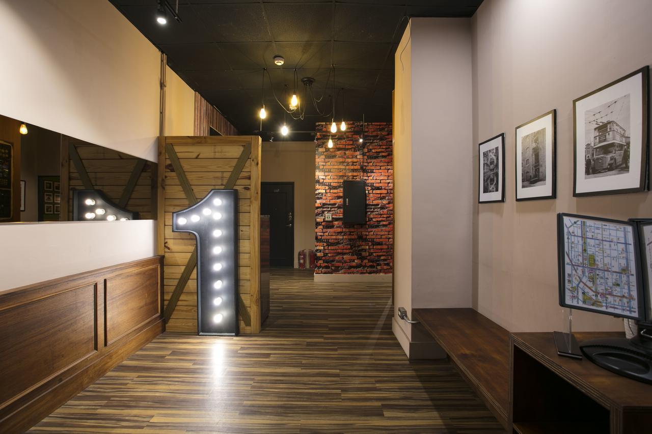 Loft Hostel Fengjia Taichung Buitenkant foto