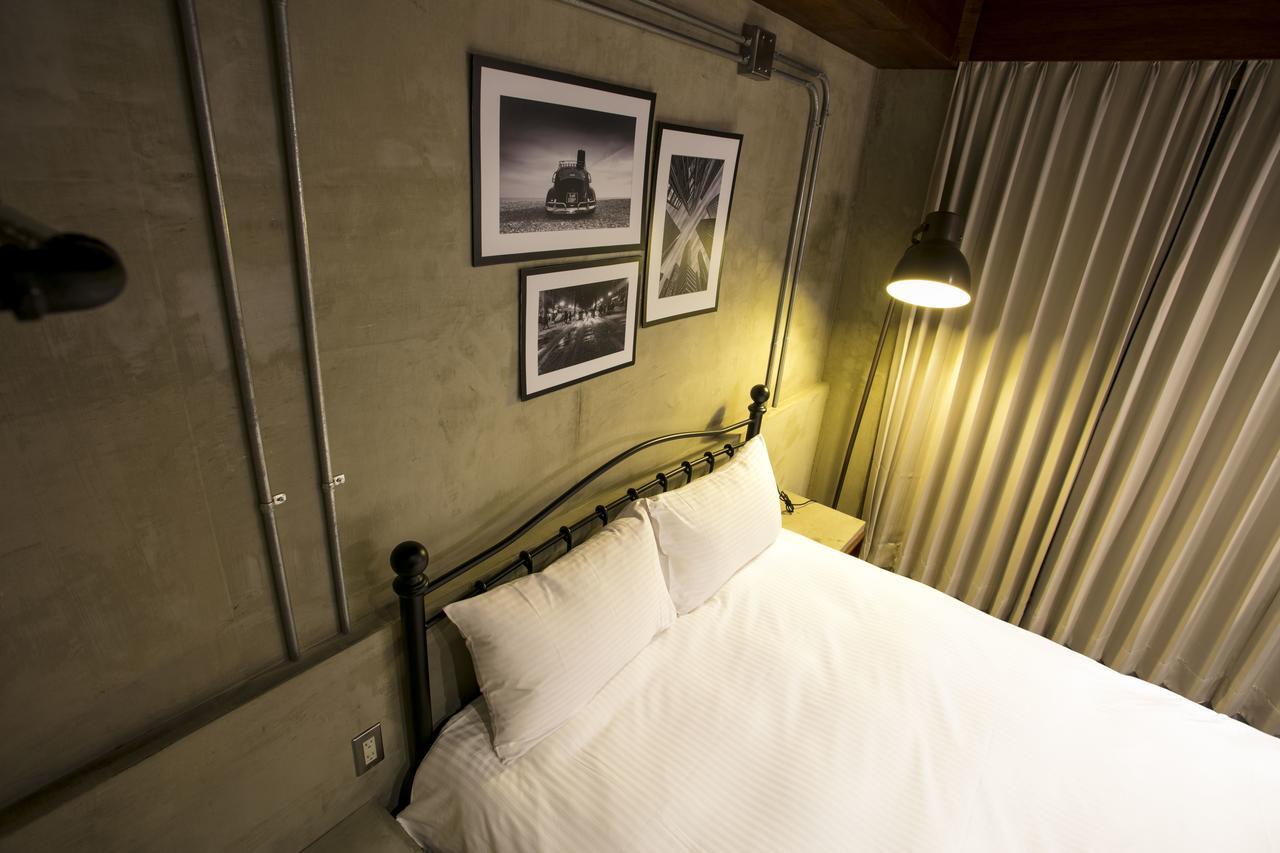 Loft Hostel Fengjia Taichung Buitenkant foto