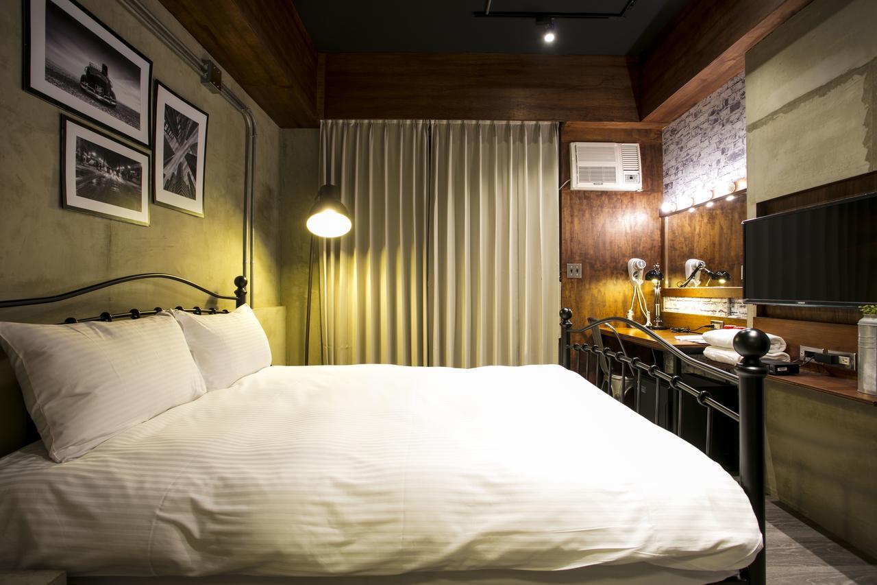 Loft Hostel Fengjia Taichung Buitenkant foto