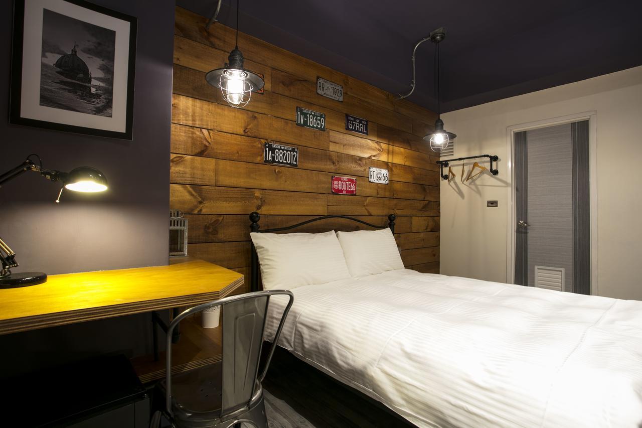Loft Hostel Fengjia Taichung Buitenkant foto