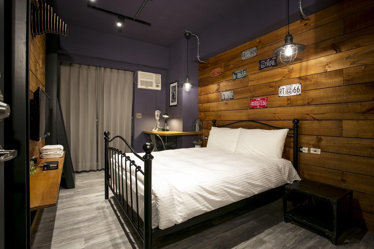 Loft Hostel Fengjia Taichung Buitenkant foto