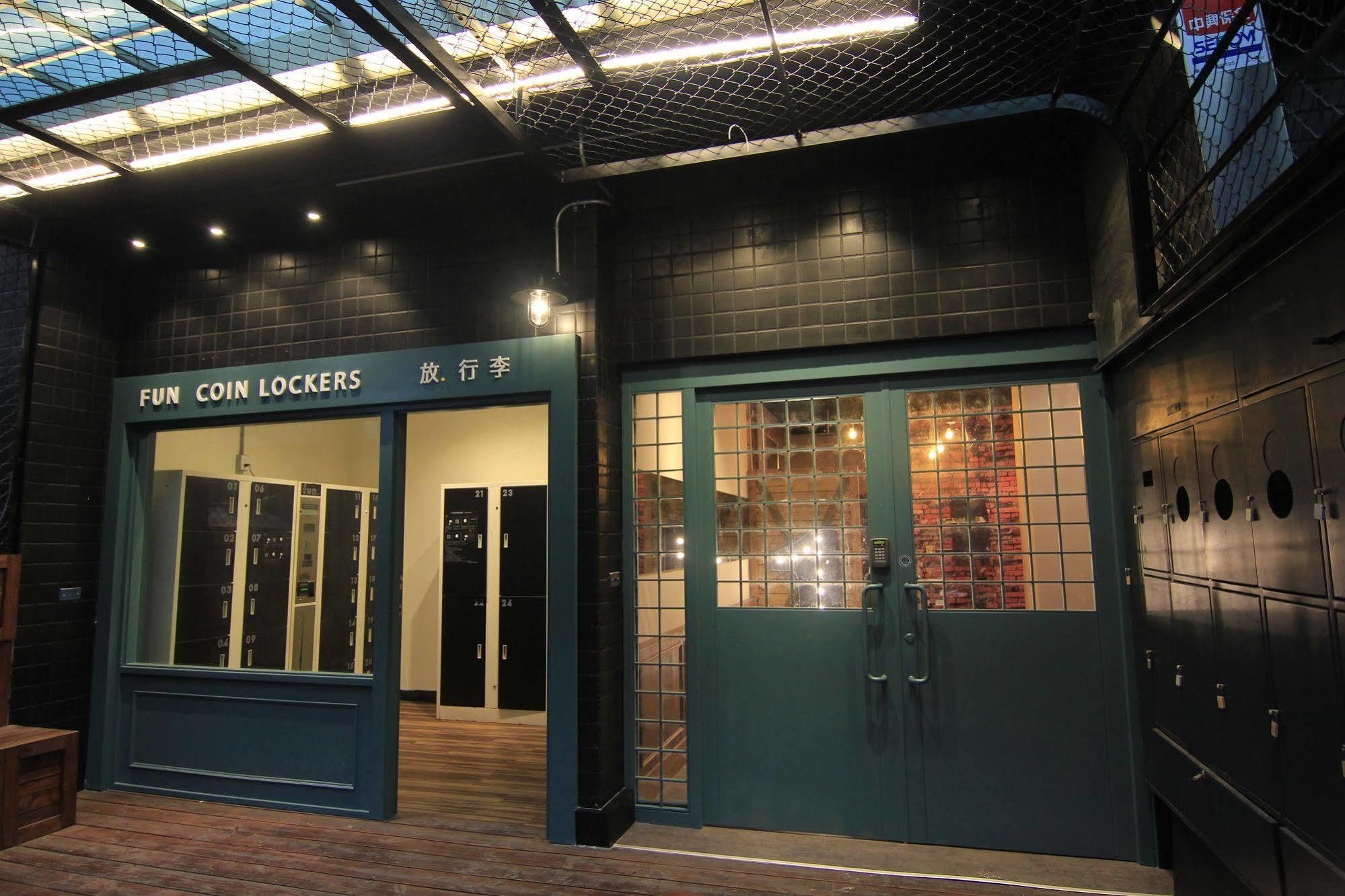 Loft Hostel Fengjia Taichung Buitenkant foto